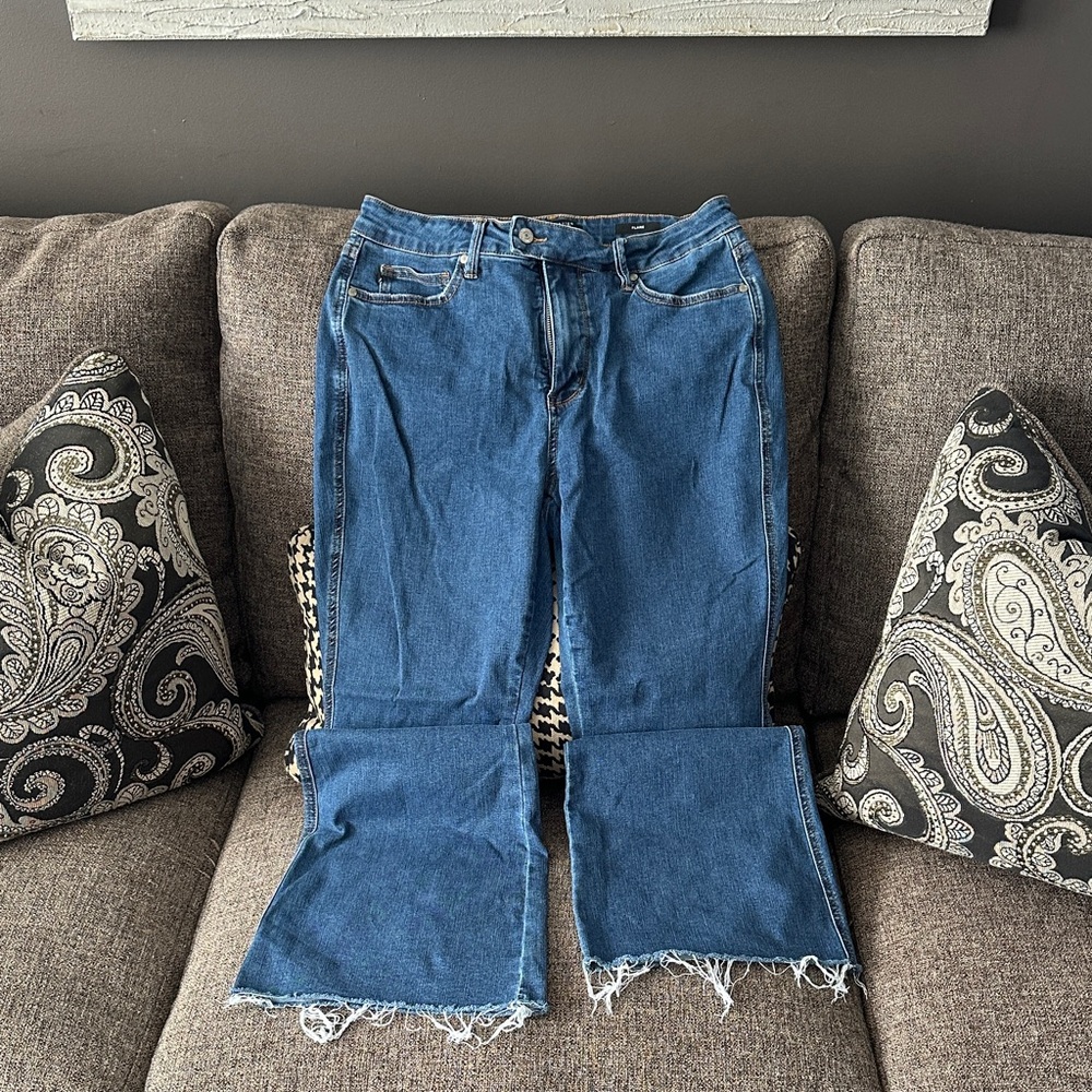 Judy Blue Medium Blue Flared Jeans with Raw Hem